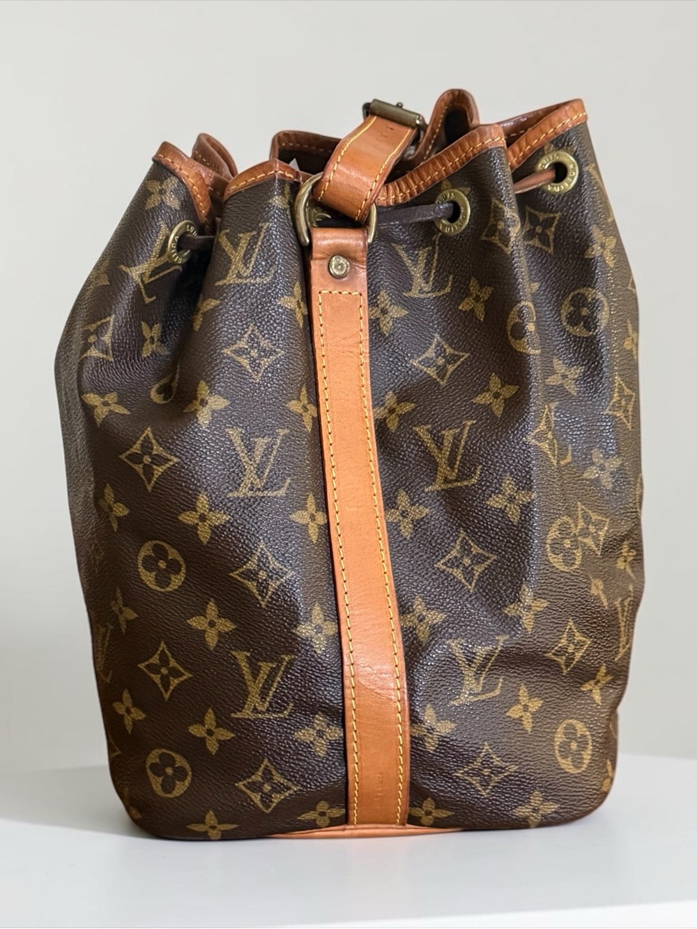 Authenticated Louis Vuitton Vintage Petite Noe Monogram Bucket Bag! EUC! COA! - Picture 9 of 16
